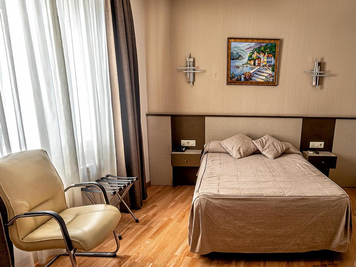 Hostal Real Аранхуэс Экстерьер фото